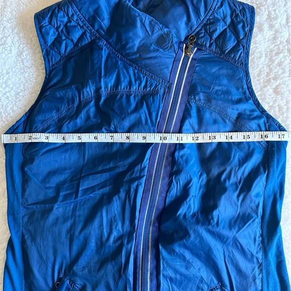 Lululemon What The Fluff Vest in Limitless Blue - Picture 7 of 12